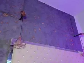 viiolettlopez on CamSoda 