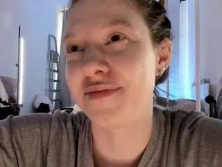 Offline viktoria-ingram on CamSoda