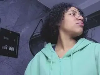 Offline violeth-b on CamSoda