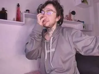 CamSoda violett-parr is Freechat violett-parr — Golden Ticket Show: CUM SHOW 42 control my toys we are really horny (25 tokens per ticket)