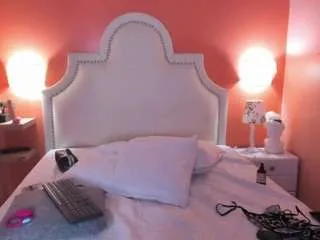 Freechat violett-salvatore on CamSoda