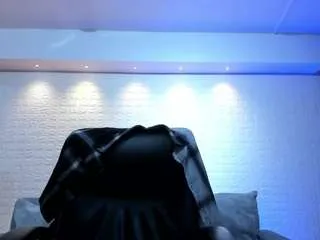 Freechat violett-scott on CamSoda