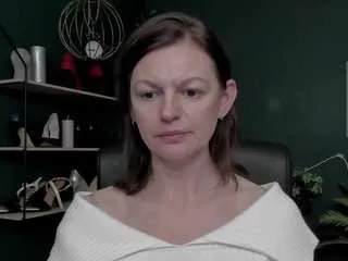 Offline viviankiss on CamSoda