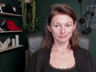 Offline viviankiss on CamSoda