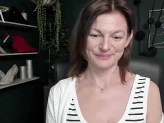 Offline viviankiss on CamSoda