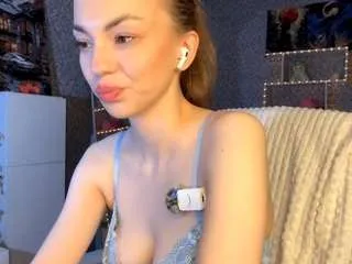 Freechat vivienhurtz on CamSoda
