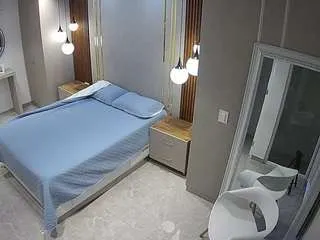 Freechat voyeurcam-casa-salsa-bedroom-10 on CamSoda