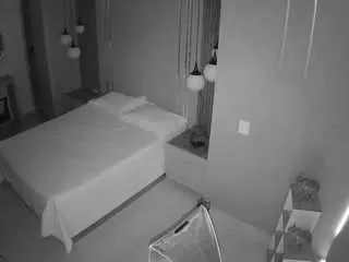 Freechat voyeurcam-casa-salsa-bedroom-10 on CamSoda