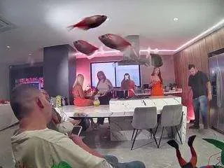 Freechat voyeurcam-casa-salsa-fishtank on CamSoda
