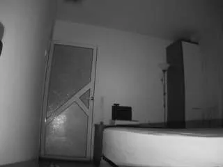 Freechat voyeurcam-charmhellen-kitchen on CamSoda