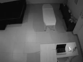 Freechat voyeurcam-jb-room-2 on CamSoda