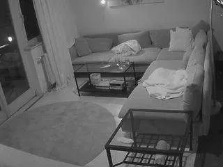 Offline voyeurcam-julmodels-living-1 on CamSoda