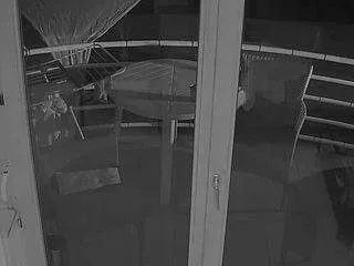 Offline voyeurcam-julmodels-living-7 on CamSoda