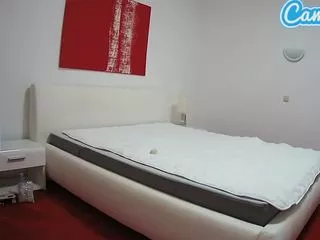 Offline voyeurcam-julmodels-reallife-3 on CamSoda