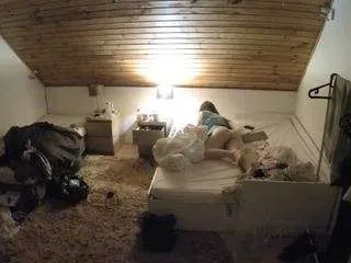 Freechat voyeurcam-julmodels-whitebed-2 on CamSoda