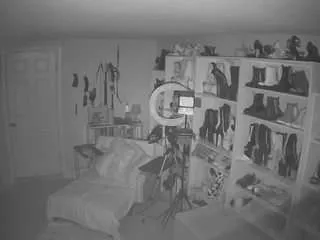 Freechat voyeurcam-missoliviablack-03 on CamSoda