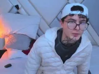 Freechat xhotdesire-fx on CamSoda