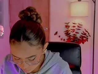 Offline ximena-sotto1 on CamSoda