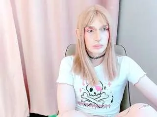 Offline yoi-mika on CamSoda