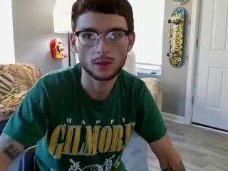 Freechat youngkubenski215 on CamSoda