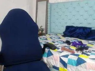 Offline yuliet-latin69 on CamSoda