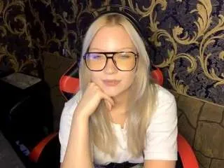 Freechat zahradeluca on CamSoda