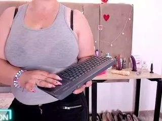 Offline zalymature on CamSoda