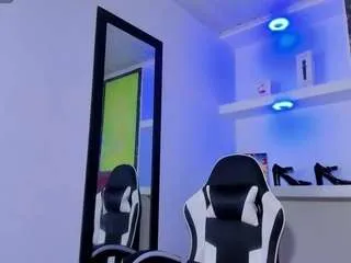 Offline zoeconnor19 on CamSoda