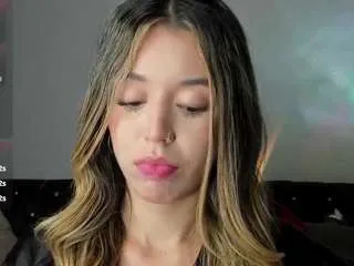 Freechat zoee-jackson on CamSoda