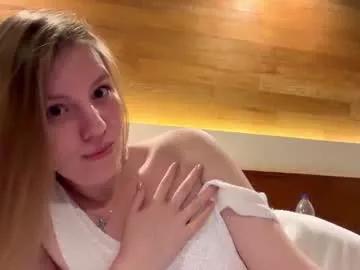 1slavicdoll from Chaturbate