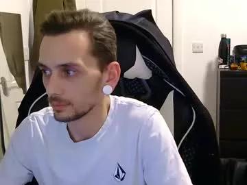 2323gary from Chaturbate
