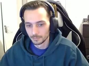 2323gary from Chaturbate