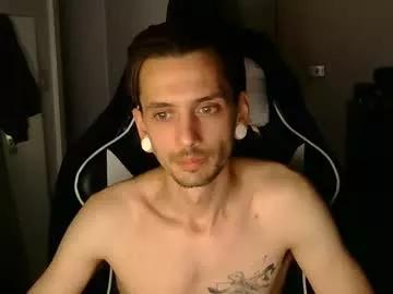2323gary from Chaturbate