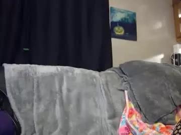 4ddies_little9irl from Chaturbate