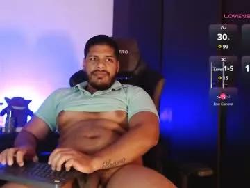 _28omar from Chaturbate is Freechat