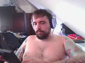 _smiley_bear27 from Chaturbate