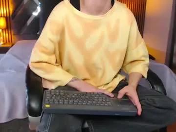 Aaron_blink1 from Chaturbate