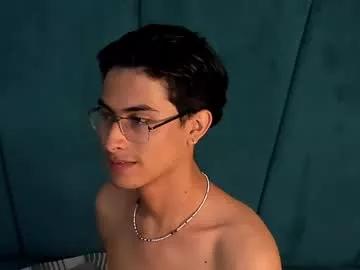 aaron_eze from Chaturbate
