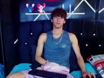 aaron_schott from Chaturbate