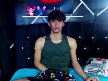 aaron_schott from Chaturbate