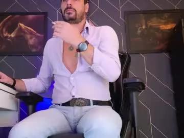 aaronbomer from Chaturbate