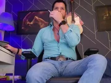 aaronbomer from Chaturbate