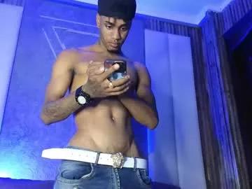 aaroncruz_ from Chaturbate