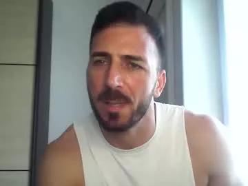 Aaront0pmuscles from Chaturbate