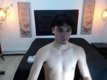 Adams_collins_ from Chaturbate