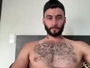 adamtorrees_ from Chaturbate