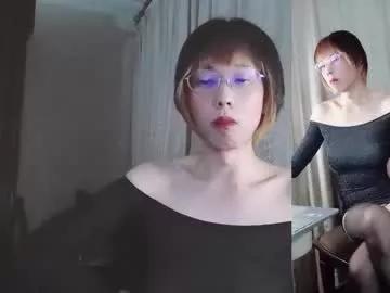 adawang1985 from Chaturbate