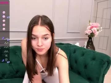 addelin_moon from Chaturbate