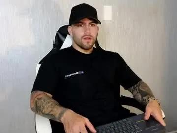 Ades_lowe from Chaturbate