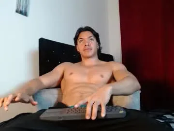 Freechat adriel_escalante on Chaturbate